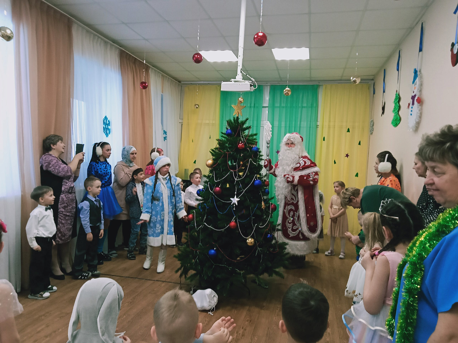 В поисках новогоднего настроения ⛄❄