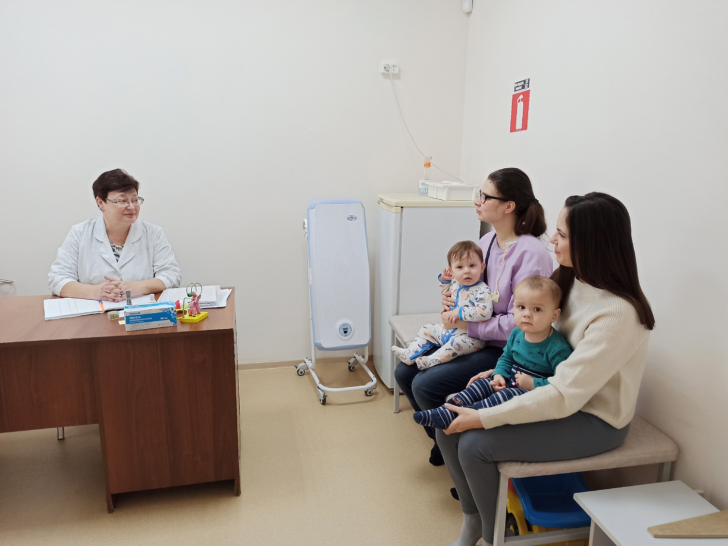 Провели беседу с родителями малышей о введении прикормов детям первого года жизни