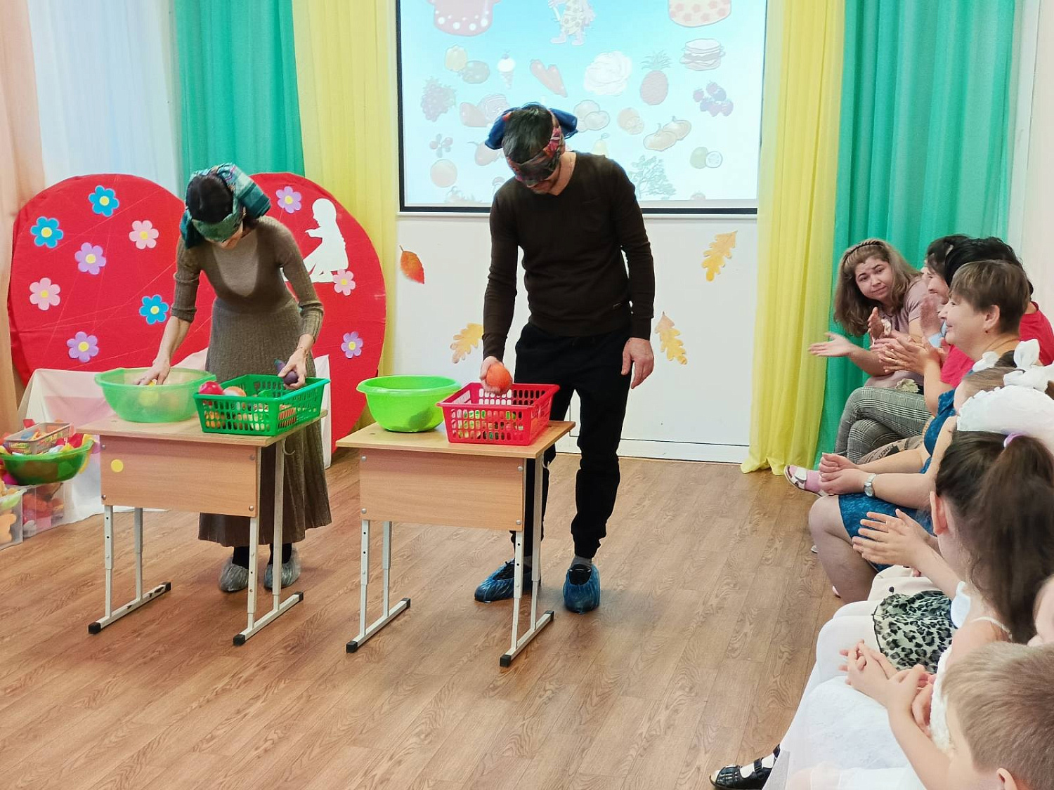 Поздравляем любимых мам!