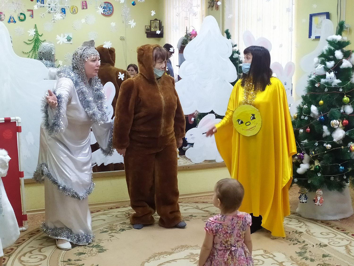 Новогоднее приключение для малышей 