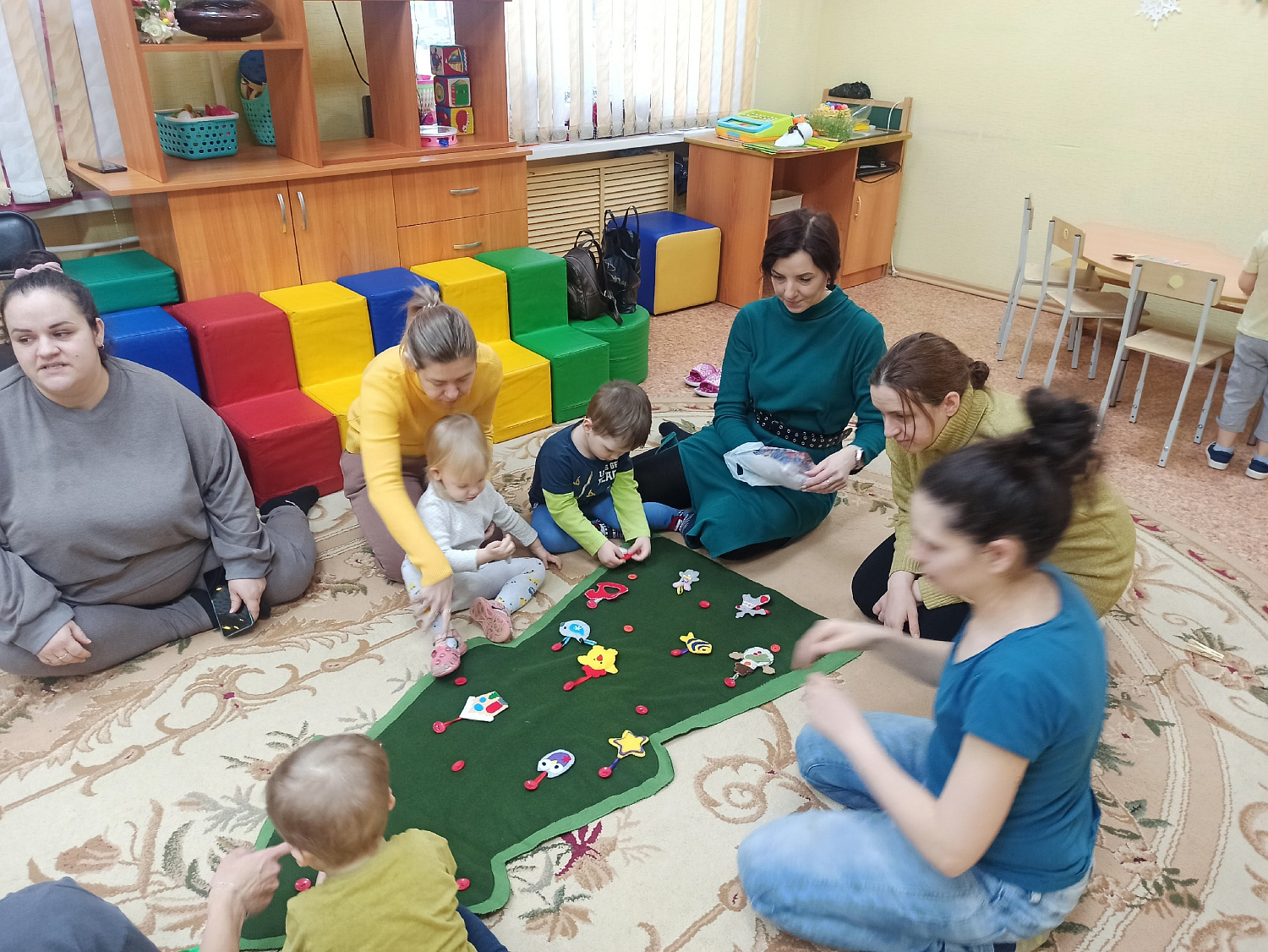 «Библионяня» пришла гости к малышам!