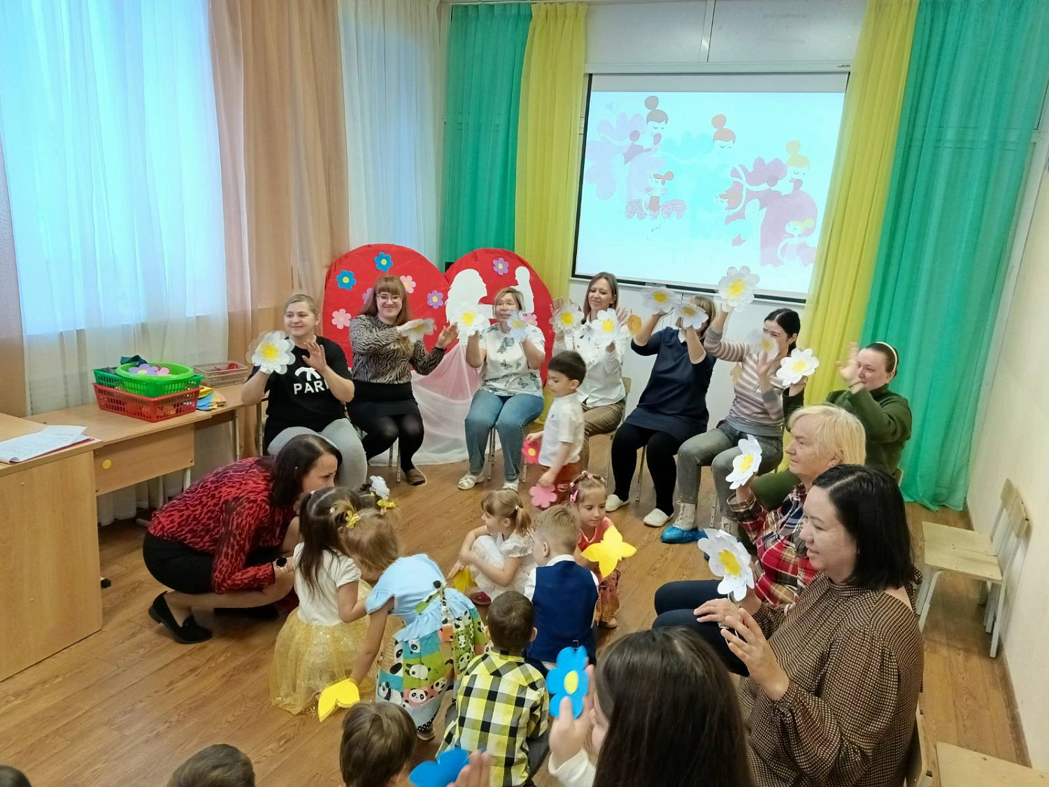 Поздравляем любимых мам!