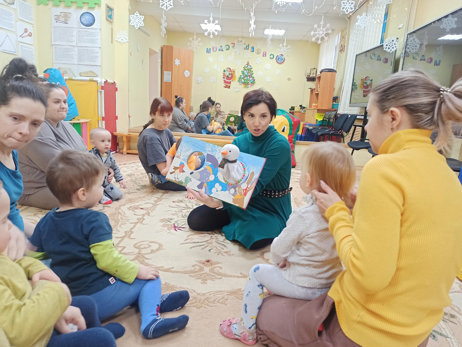 «Библионяня» пришла гости к малышам!